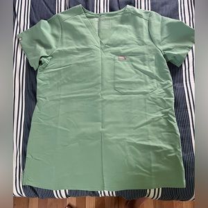 FIGS Catarina One Pocket Scrub Top in Sage